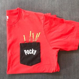 T-shirt Pocky logo